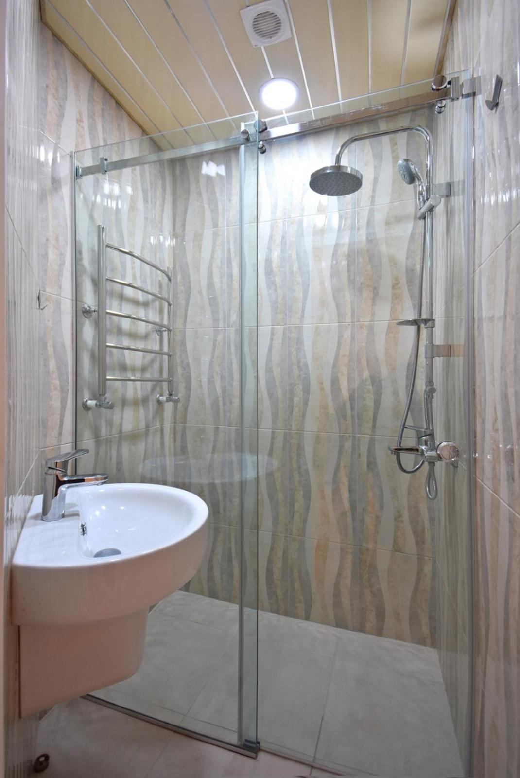 2 Bedroom Apartment, Quiet And Spacious Yerevan Bagian luar foto